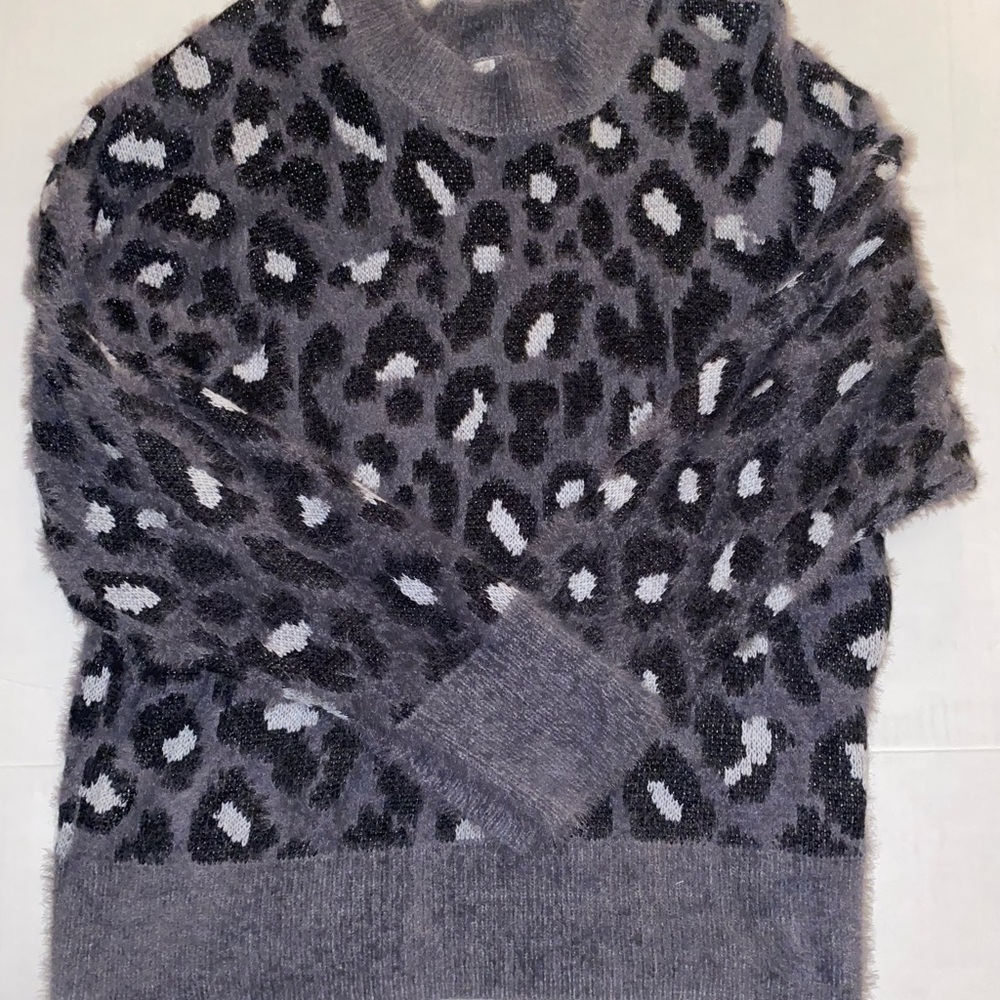 Gray Leopard Print Sweater